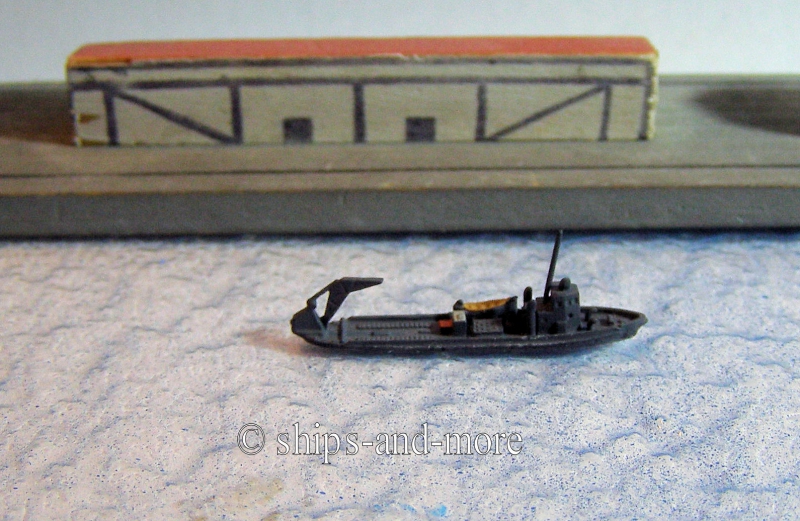 Schlepper "No. 872" (1 St.) J 1945 Trident T 986