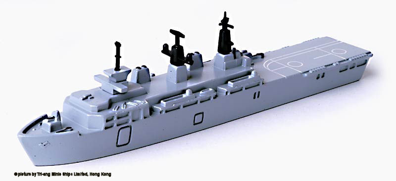 RN assault ship  "Albion"-class  (1 p.) UK 2003 Tri-ang 710