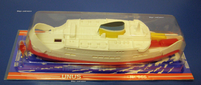 Passenger vessel "Unus" toy ship No. 905 by Lehmann