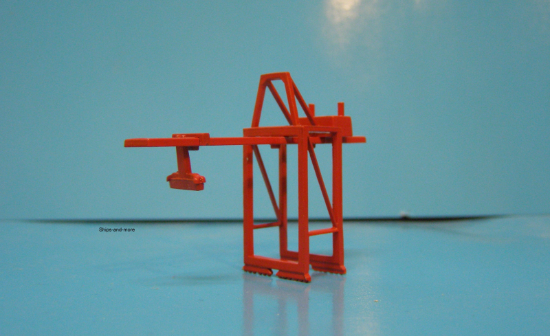 Panamax Container Crane (1 p.) colour red from Tri-ang