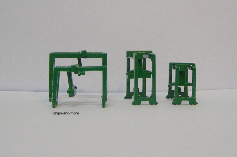 Container Gantry Set (4 p.) colour green from Tri-ang